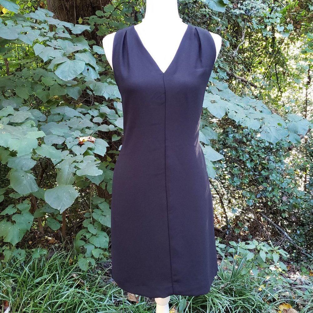 BANANA REPUBLIC V-Neck Sleeveless Sheath Dress in Black Size 4 Brand New NWT